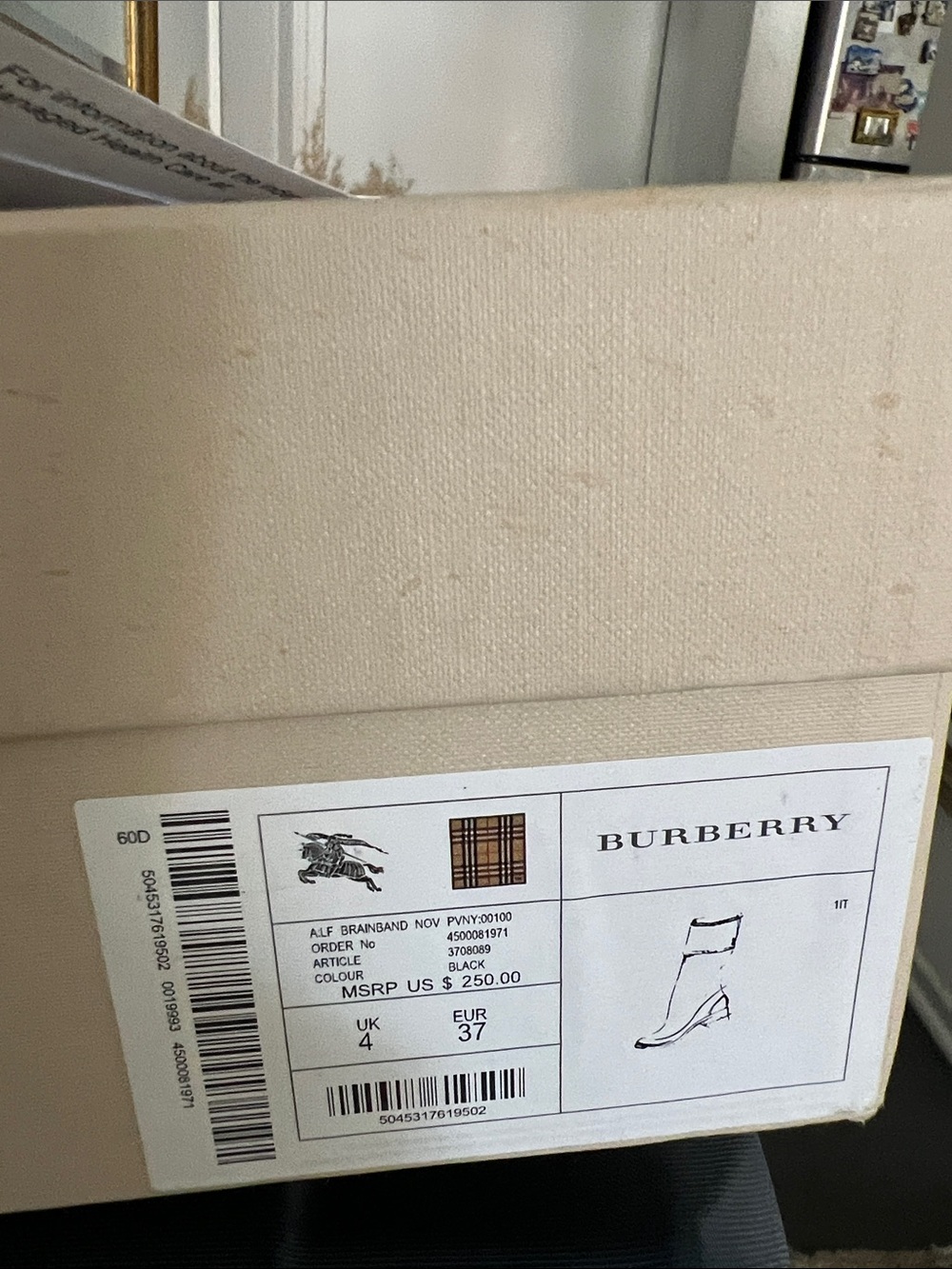Burberry Black Winter Boots for Rainy Days - Picture 7 of 7